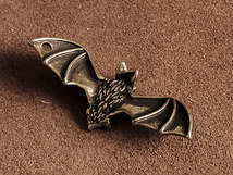  真鍮 キーホルダー（コウモリ）こうもり 蝙蝠 バット bat 吸血鬼 ブラス 金属 鋳物 ソリッド ネックレス ペンダント ブラス ゴールド_画像4