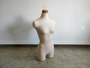 Редкие редкие Levi's Ladies Fabric Torso Torso Mannequin Продвижение продаж Leviice Магазин мебельная корпорация не для продажи/501xx джинсовый магазин