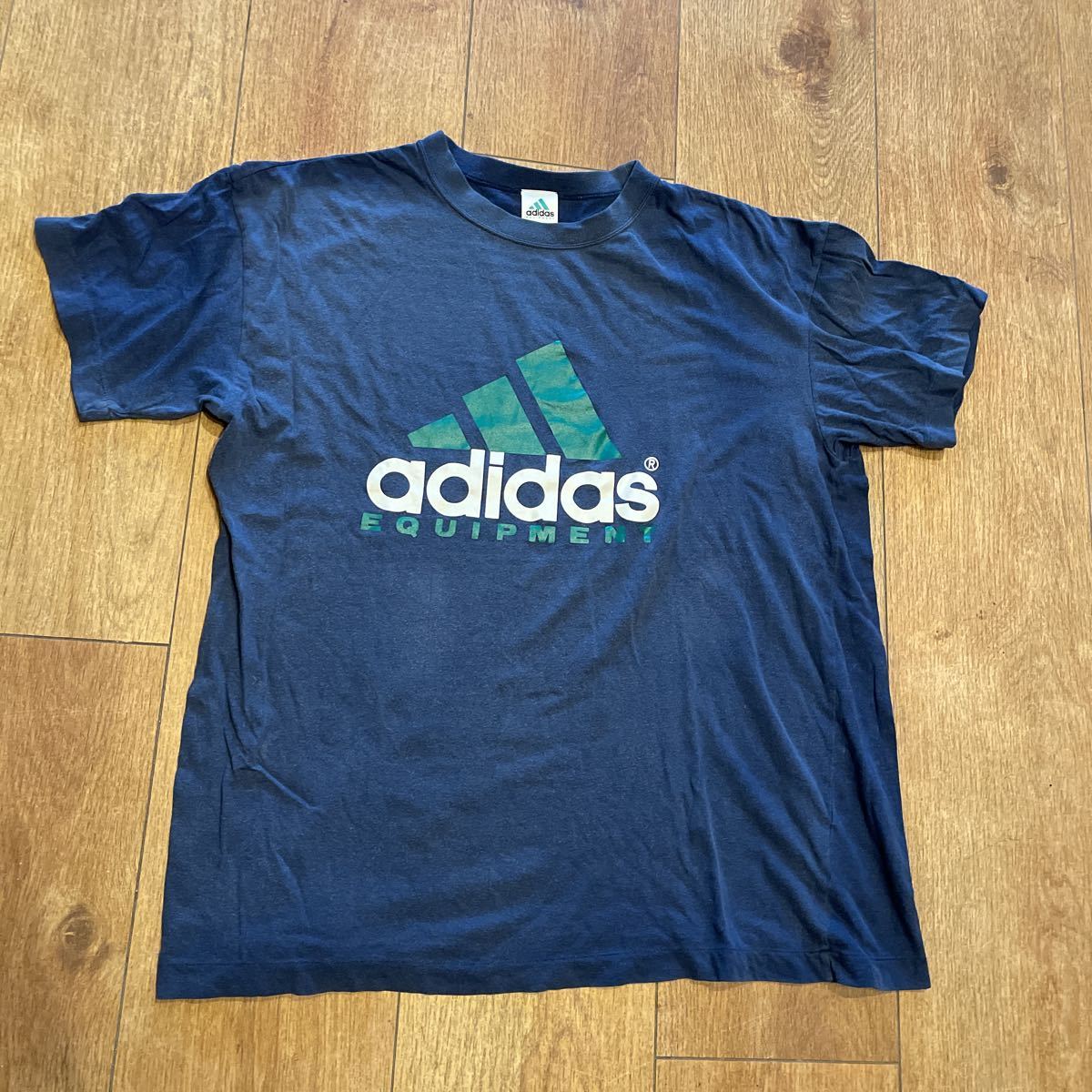 ヤフオク! -「アディダス デサント tシャツ」の落札相場・落札価格