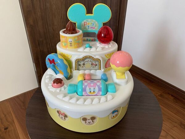 おしゃべりいっぱいパーティーケーキ