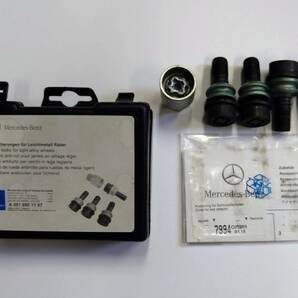 中古品 Mercedes-Benz メルセデス ベンツ 純正 アルミホイール用ロックボルト A0019901107