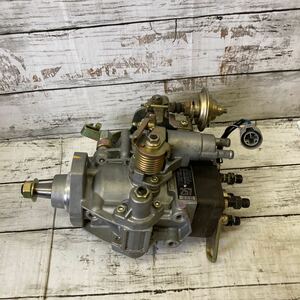 L137 TOYOTA トヨタ インジェクションポンプ　22100-6D570 ジャンク品