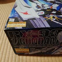 【未組立プラモデル】RX-93 ν（ニュー）ガンダム （1/100スケール MG 逆襲のシャア 機動戦士ガンダム 逆襲のシャア 0078212）_画像7