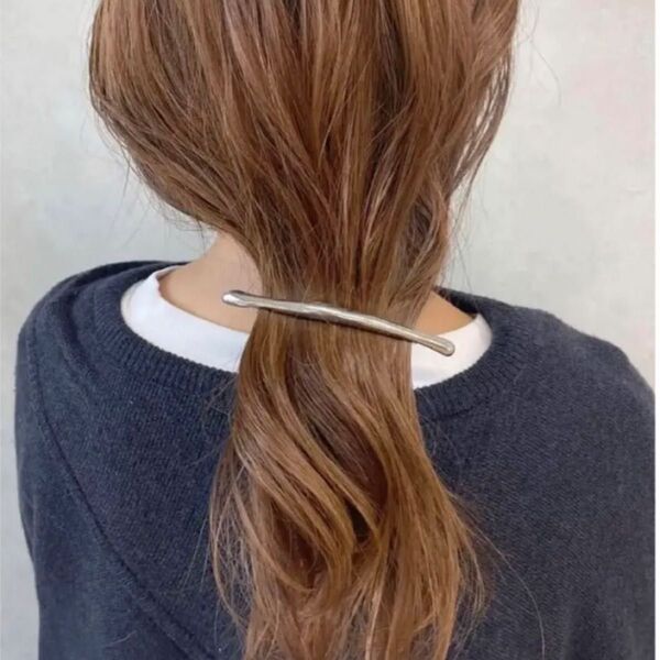 ヘアアクセサリー ヘアクリップ 髪留め バレッタ歪みクリップ