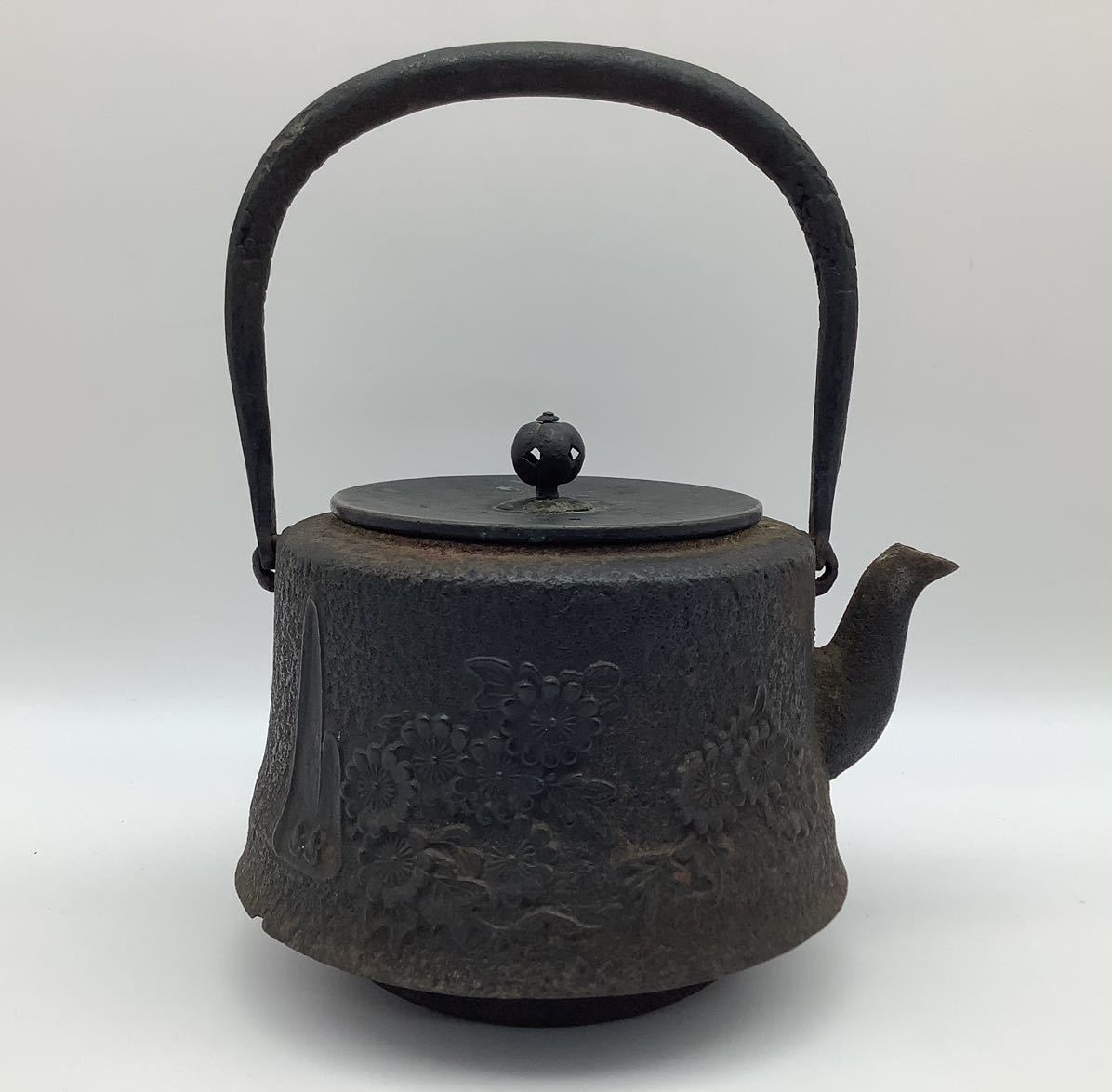 ヤフオク! -「鉄瓶 南部 三厳堂」(鉄製) (金属工芸)の落札相場・落札価格