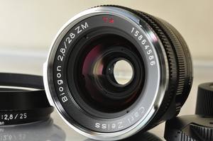 ★★極上品 Carl Zeiss Biogon T* 28mm F/2.8 ZM Black Lens ♪♪#5560