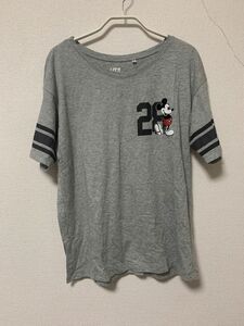 ユニクロ　ディズニー ミッキー Tシャツ グレー　Mサイズ 灰色 キャラクター コラボ