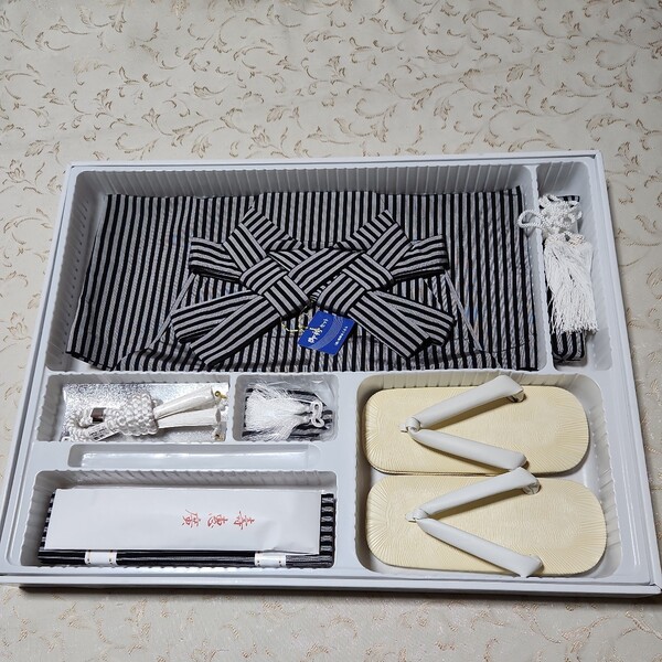 #500 ( 新品 ) 正絹 七五三 五歳用 縞 袴7点セット