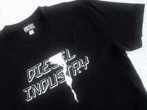 新品★ディーゼル DIESEL★ブラック グラフィック Tシャツ★ホワイト ロゴ プリント★クルーネック★モノトーン 黒 XL☆189_画像2