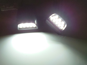 ♪ 激白光！ シボレー　シルバラード　1999y~2013y　ＬＥＤナンバー灯　ライセンスランプ　交換式　2個1セット　