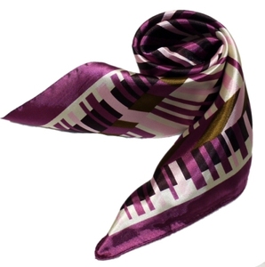 かわいいシルク調スカーフ　中判 60cm正方形スカーフリボン　事務服 企業制服スカーフ 人気柄スカーフ (NO.10000540）