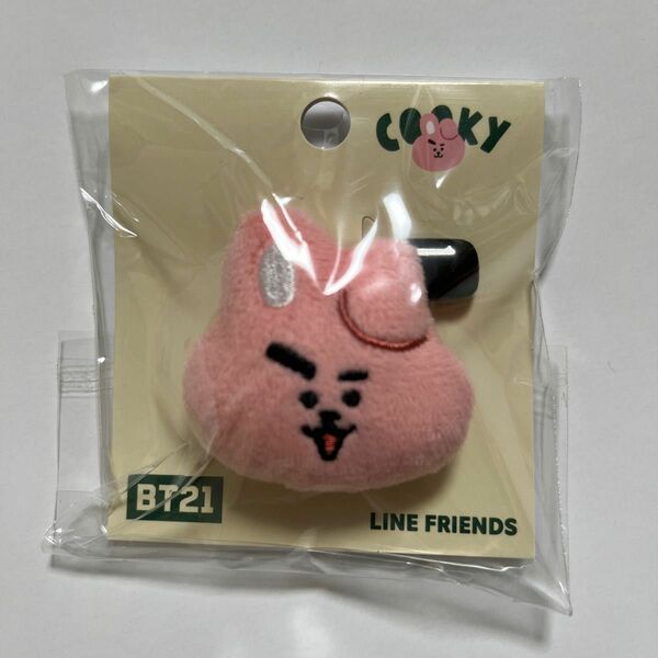 BT21 ふわふわバッジ COOKY クッキー