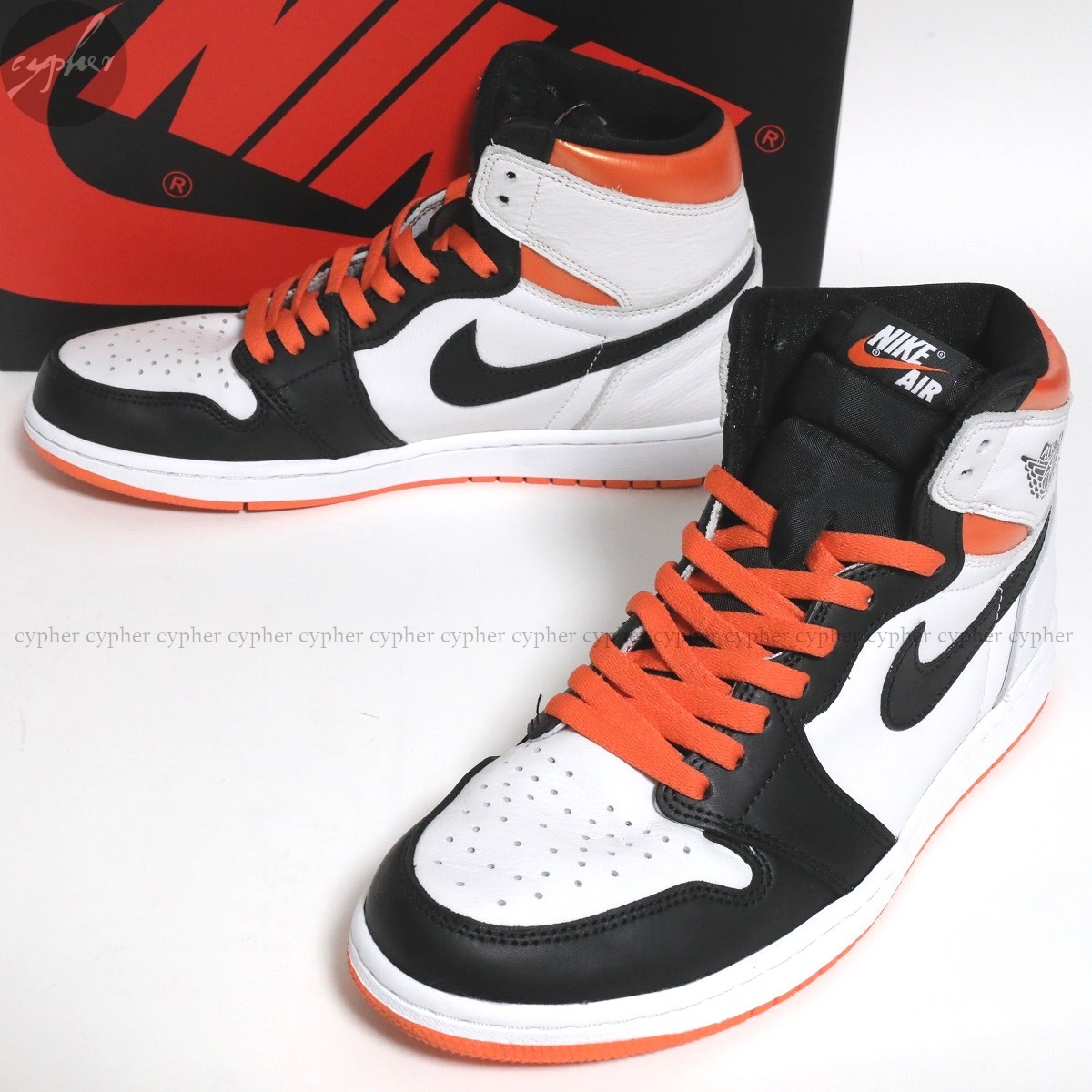 10 28cm NIKE AIR JORDAN 1 RETRO HIGH OG 555088-180 WHITE BLACK