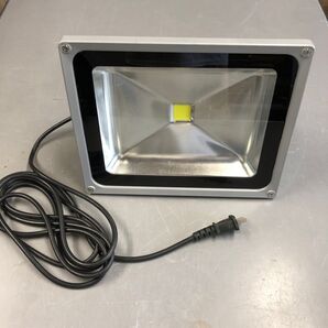 LED投光器 100V メーカー、型番不明