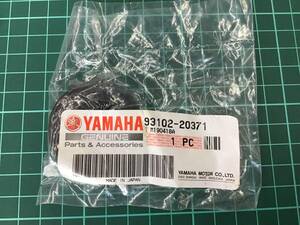 YAMAHA　オイルシール　93102-20371 　クランクシャフト　ヤマハ　★新品未使用品★純正品★