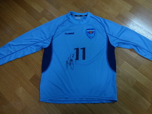  soccer J Lee g Yokohama FC three .. good practice put on team supplied goods autographed use item ( team relation person from received thing . friend from received )