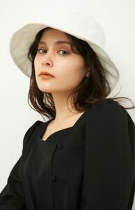 新品未開封 UNEVEN FACE HAT ホワイト バケハ バケットハット