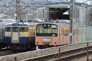 ☆90～10年代鉄道13jpgCD[豊田車両センターにて留置中の115・185・211・E233系他　]☆