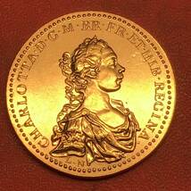 イギリス　古銭　シャーロット女王記念硬貨　大型金貨　レア　コイン　希少　美品　硬貨 1-458_画像2