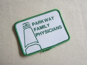 ビンテージ PARKWAY FAMILY PHYSICIANS クリニック 病院 プリント ワッペン/企業 パッチ USA 古着 ワークシャツ アメカジ ① 479