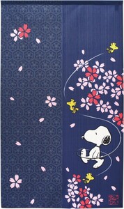 スヌーピーのれん 85X150cm 「桜咲く」【日本製】PEANUTS-cos11410