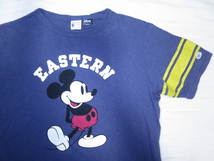 未使用品 Champion チャンピオン × DISNEY ミッキー Tシャツ XL フットボール 染み込み フロッキー ランタグ_画像1