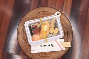 トイズスピリッツ ガチャ ざ・TAKE OUT 弁当マスコット2 【明太のり弁当】 ボールチェーン付き フェイクフード ミニチュアお弁当