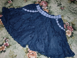 新品タグ付き　ａｘｅｓ　紺色　総レース　可愛い キュロットスカート