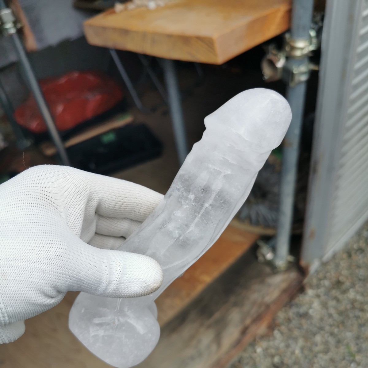 国内外の人気 水晶 男根 虹入り 580 珍石 クリスタル 鑑賞石 石 置物