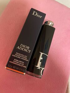 美品 Dior アディクト リップスティック667 ディオールマニア　ケース付き　(美容液サンプル付き)