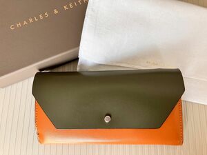 CHARLES &KEITH クラシックミニ　ロングウォレット　箱付き