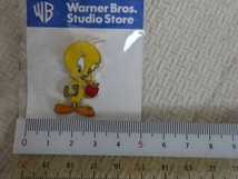 Warner Bros. Studio Store トゥイーティー ピンバッジ アクセサリー ブローチ_画像3