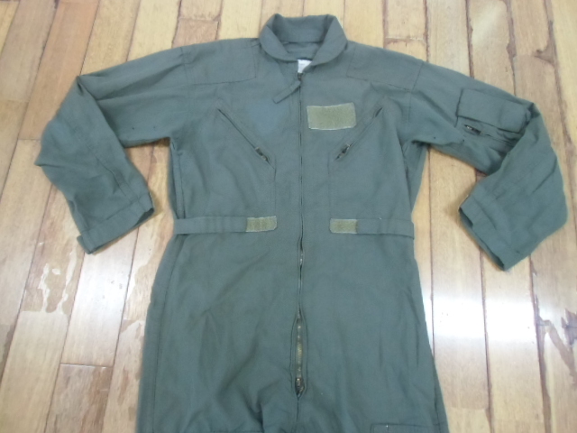 P-2 ジャンク品 ミリタリー サバゲー 米軍放出品 実物 CWU-27/P つなぎ