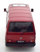 KK scale 1/18 VW T3 Multivan Magnum 1987　レッド　ダイキャスト製　ワーゲン　バス_画像4