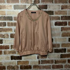 [QUEENS COURT] pearl ×biju- center tuck blouse 