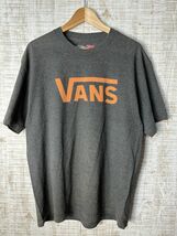 ☆US古着 VANS バンズ プリント Tシャツ グレー灰色【L】コットンポリ　　　　　◆3881◆_画像2