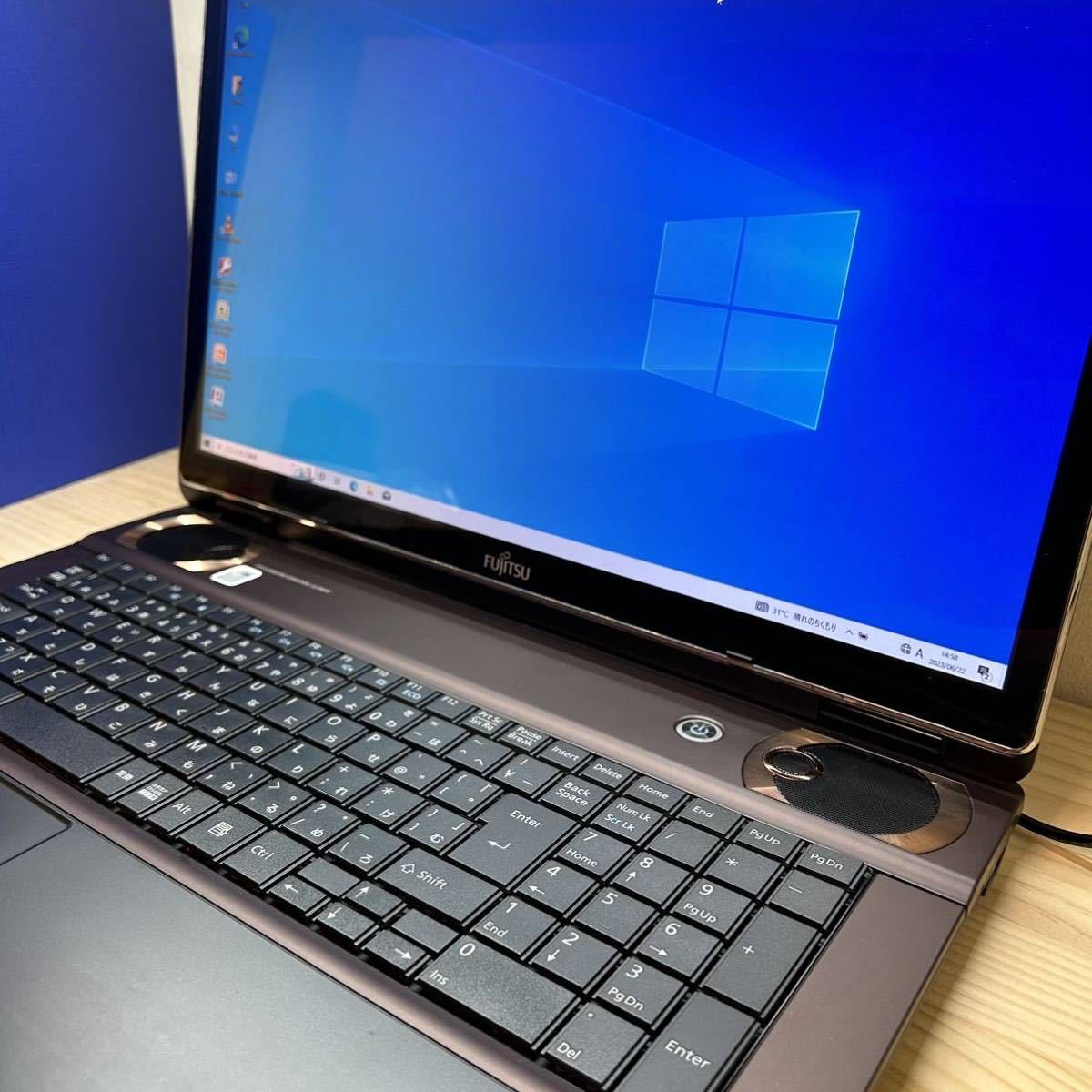 ノートパソコン FUJITSU/富士通FMVN77/CD LIFEBOOK NH77/CD Core i7