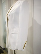 【新品・B品】ESCADA（エスカーダ） ホワイトジャケット　上着　フォーマルウェア　白ジャケット　正装　セットアップ　※一部に染みあり_画像6