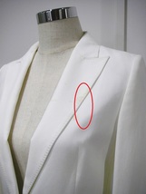 【新品・B品】ESCADA（エスカーダ） ホワイトジャケット　上着　フォーマルウェア　白ジャケット　正装　セットアップ　※一部に染みあり_画像4
