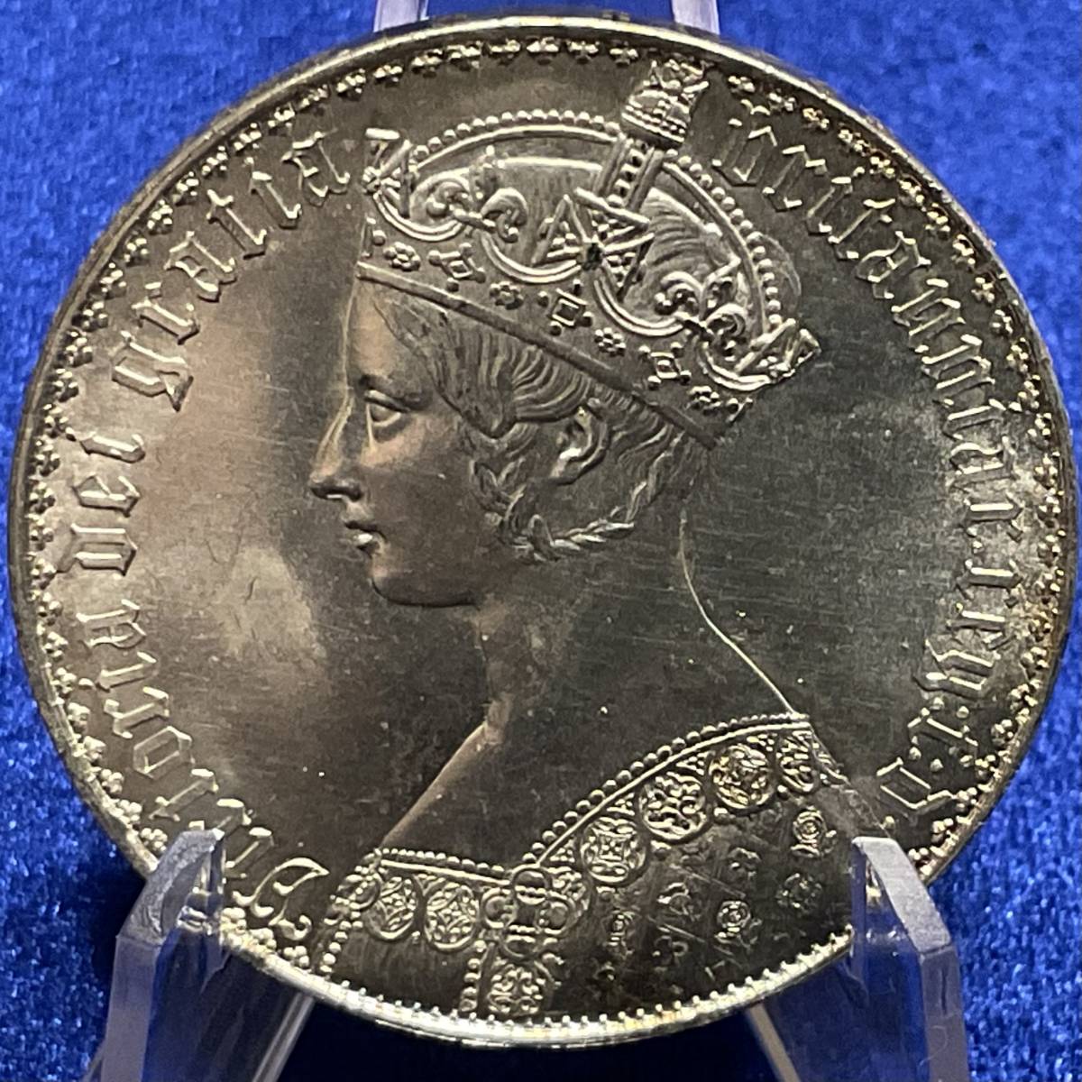 ☆1847年 ゴシッククラウン銀貨 アンデシモ ヴィクトリア女王