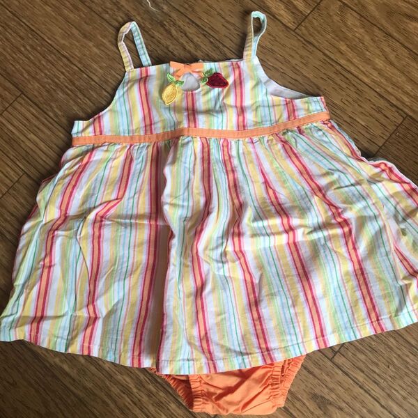 子供服フルーツのロンパース　かわいい　2歳　