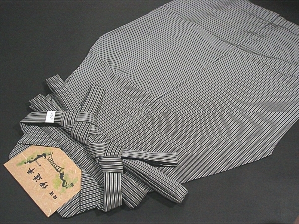 ヤフオク! -「袴 米沢織」(男性和服、着物) の落札相場・落札価格