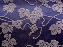 葡萄の織り模様