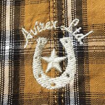 ● AVIREX アヴィレックス ● ロゴ 蹄鉄 チェーンステッチ 刺繍 チェック柄 半袖 ボタンシャツ ブラウン系 M_画像4