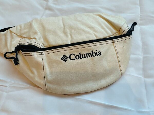 ウエストバッグ ボディバッグ　Columbia