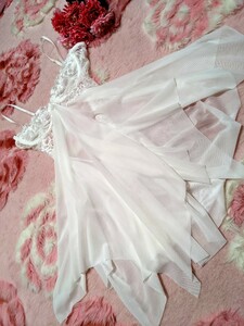  white * floral print & gorgeous race * soft *tsuru.. Sara material * hem * sexy * Random * One-piece * part shop put on 