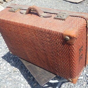 『レトロ感いっぱいの籐製トランク』730×440×240 昭和レトロ アンティーク ヴィンテージ スーツケースの画像3