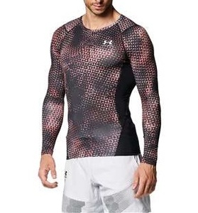 新品 アンダーアーマー 長袖 シャツ SM S 黒 ブラック UNDER ARMOUR インナー 1375540 コンプレッション ヒートギア 即決