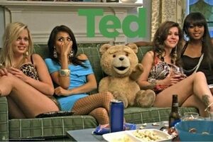 kb507 TEDの映画のポスター?カウチGIRLSセスマクファーレン24x36