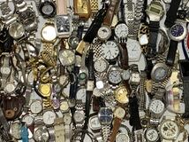 腕時計ジャンク品 腕時計大量200個 腕時計大量ジャンク　腕時計まとめ売り_画像1
